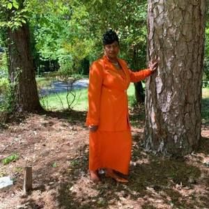 Meet your Posher, Sandra